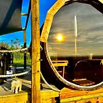 Deerstone Glamping-boulsworth Hill Dome Hot Tub