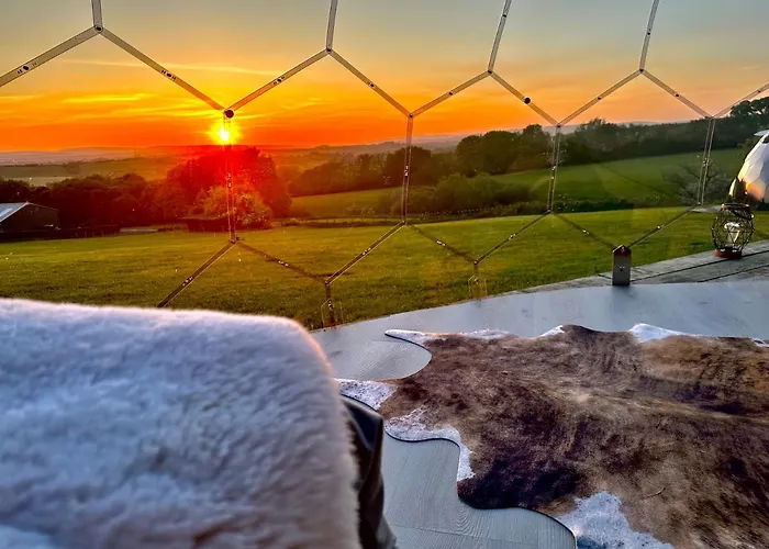 Deerstone Glamping-boulsworth Hill Dome Hot Tub Earby