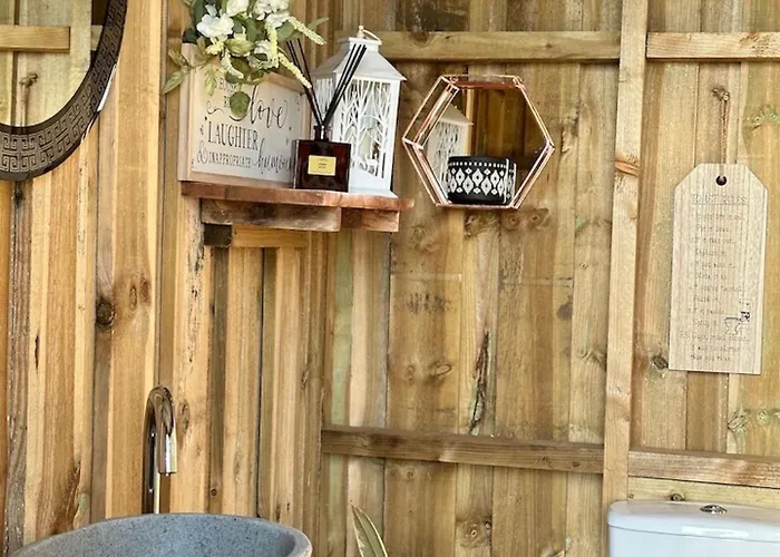 خيمة فخمة Deerstone Glamping-boulsworth Hill Dome Hot Tub