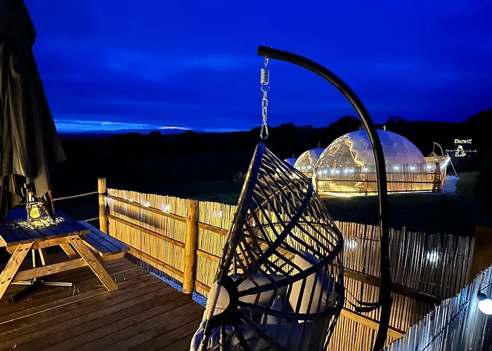 Deerstone Glamping-boulsworth Hill Dome Hot Tub * Earby