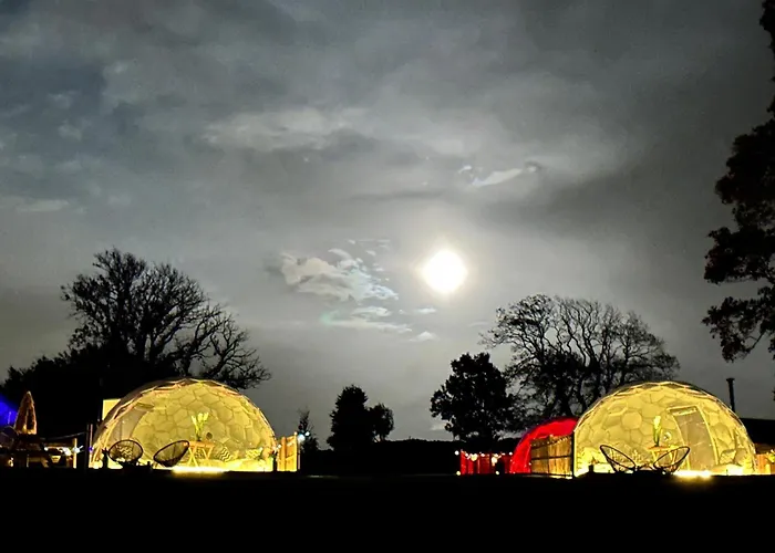 خيمة فخمة Deerstone Glamping-boulsworth Hill Dome Hot Tub *