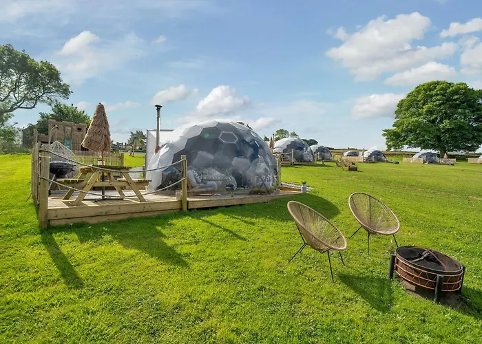 Deerstone Glamping-boulsworth Hill Dome Hot Tub * Earby