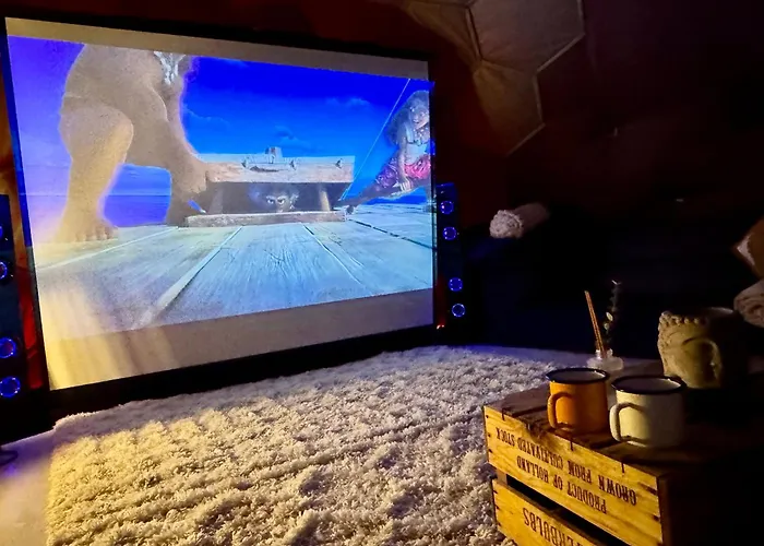 Luxury tent Deerstone Glamping-boulsworth Hill Dome Hot Tub