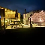 Deerstone Glamping-boulsworth Hill Dome Hot Tub ラグジュアリーテント *