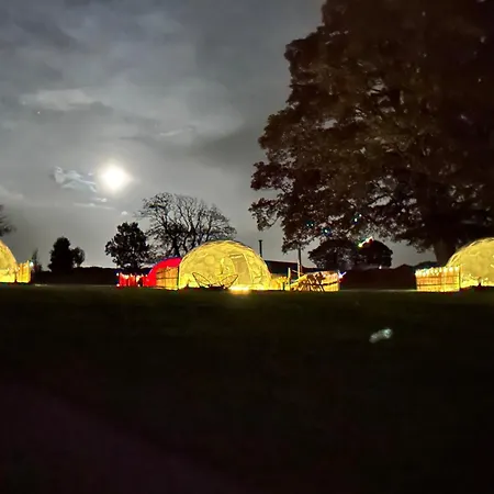 אוהל מפואר Deerstone Glamping-boulsworth Hill Dome Hot Tub