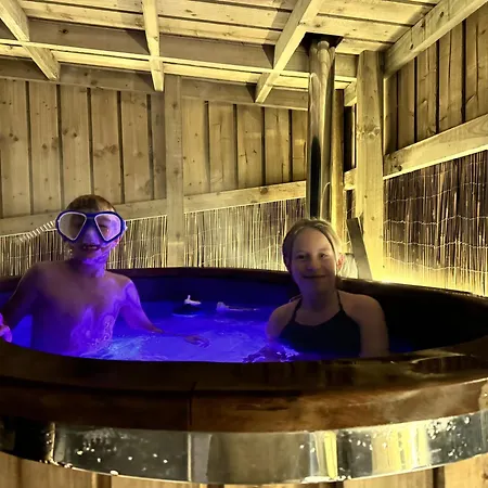 אוהל מפואר Deerstone Glamping-boulsworth Hill Dome Hot Tub