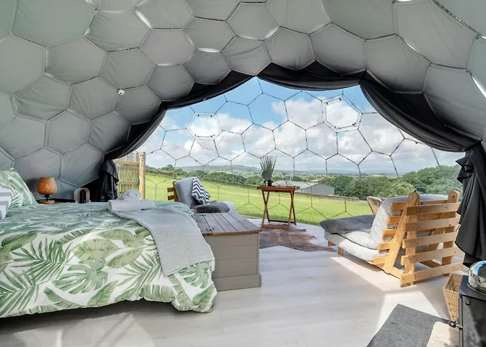 Deerstone Glamping-boulsworth Hill Dome Hot Tub Luxury tent *